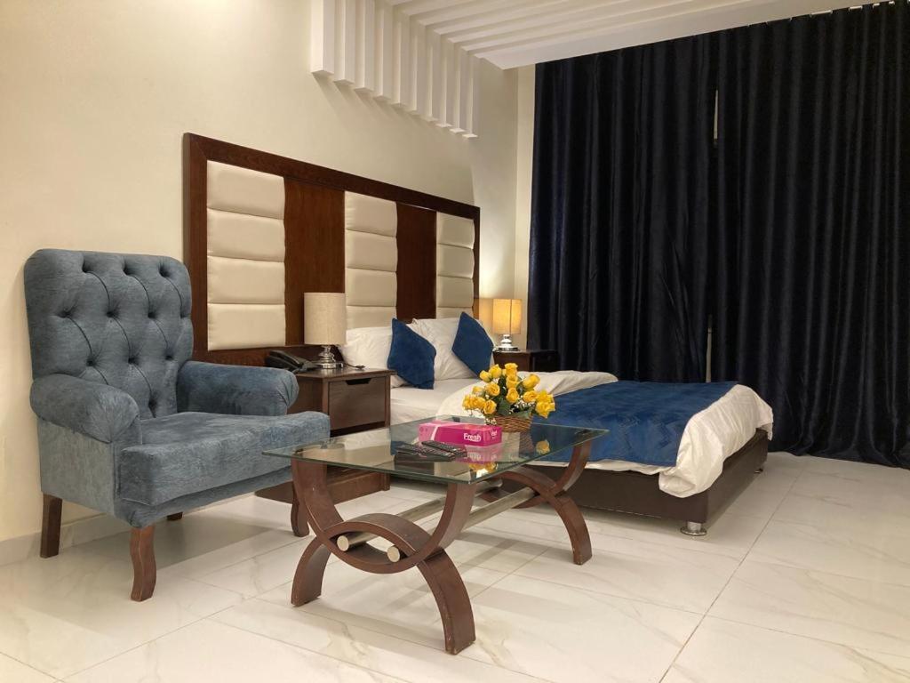 Uptown Hotel Apartment Amman Exterior photo