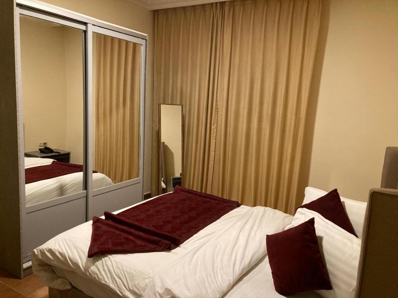 Uptown Hotel Apartment Amman Exterior photo
